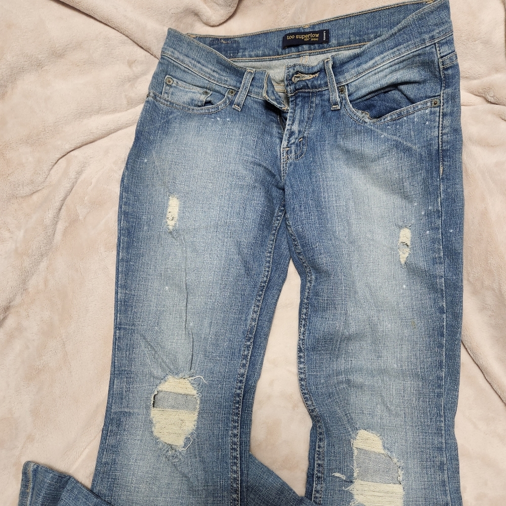 Levi's Too Low Distressed Size 3 Jeans
